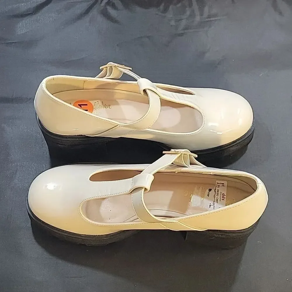 BRAND NEW CHASE+C WOMEN’S ROUND TOE T-STRAP BLOCK HEEL SHOE G1